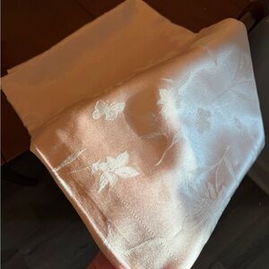 Spring Meadow Tablecloth Pink
Butterflies Flowers 78x55